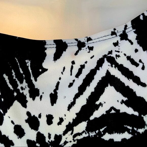 Halter Mesh Front Bikini Top - Picture 6 of 6